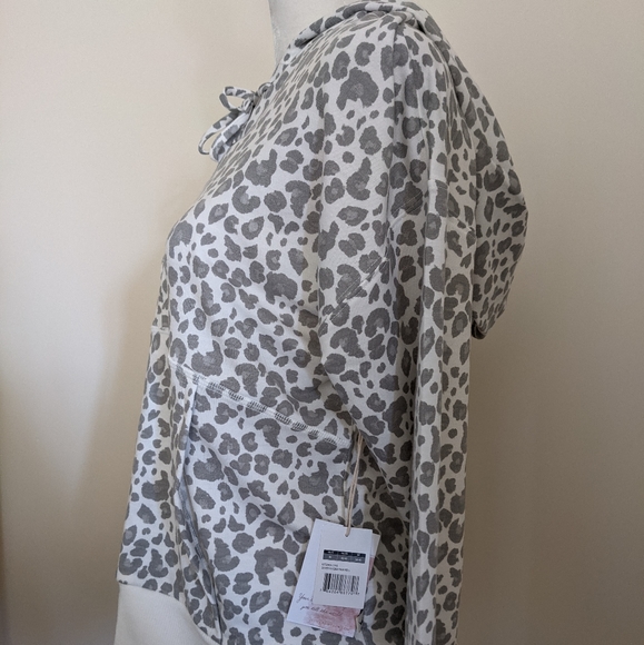 Jessica Simpson hooded top - Picture 2 of 5